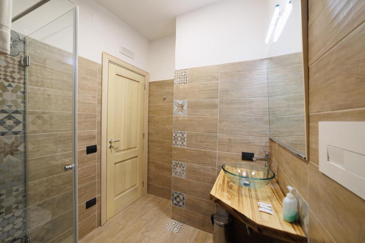 Legno Suite By Houseinเนเปิลส์ ภายนอก รูปภาพ
