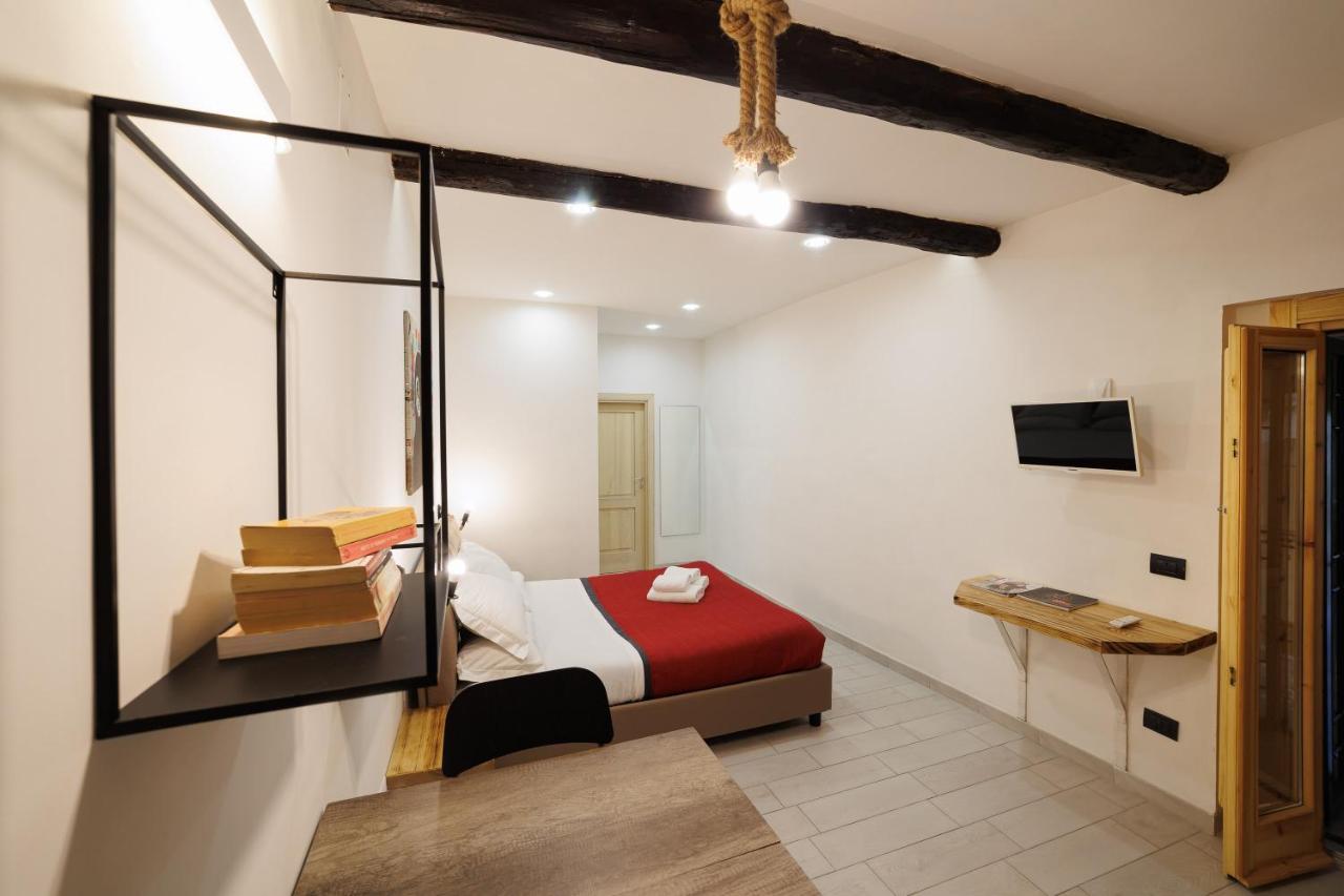 Legno Suite By Houseinเนเปิลส์ ภายนอก รูปภาพ