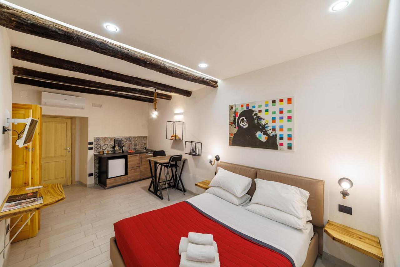 Legno Suite By Houseinเนเปิลส์ ภายนอก รูปภาพ