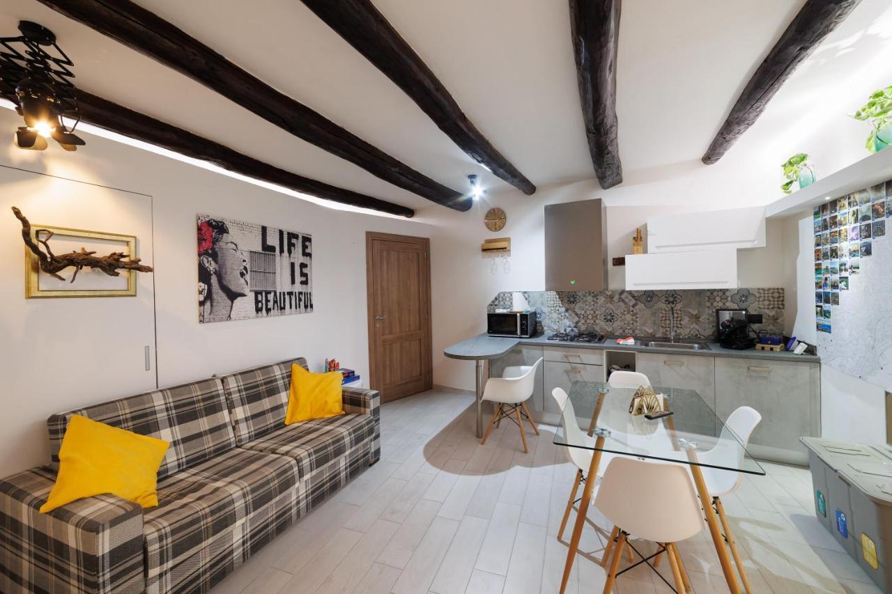 Legno Suite By Houseinเนเปิลส์ ภายนอก รูปภาพ