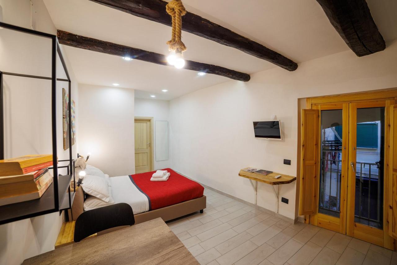 Legno Suite By Houseinเนเปิลส์ ภายนอก รูปภาพ